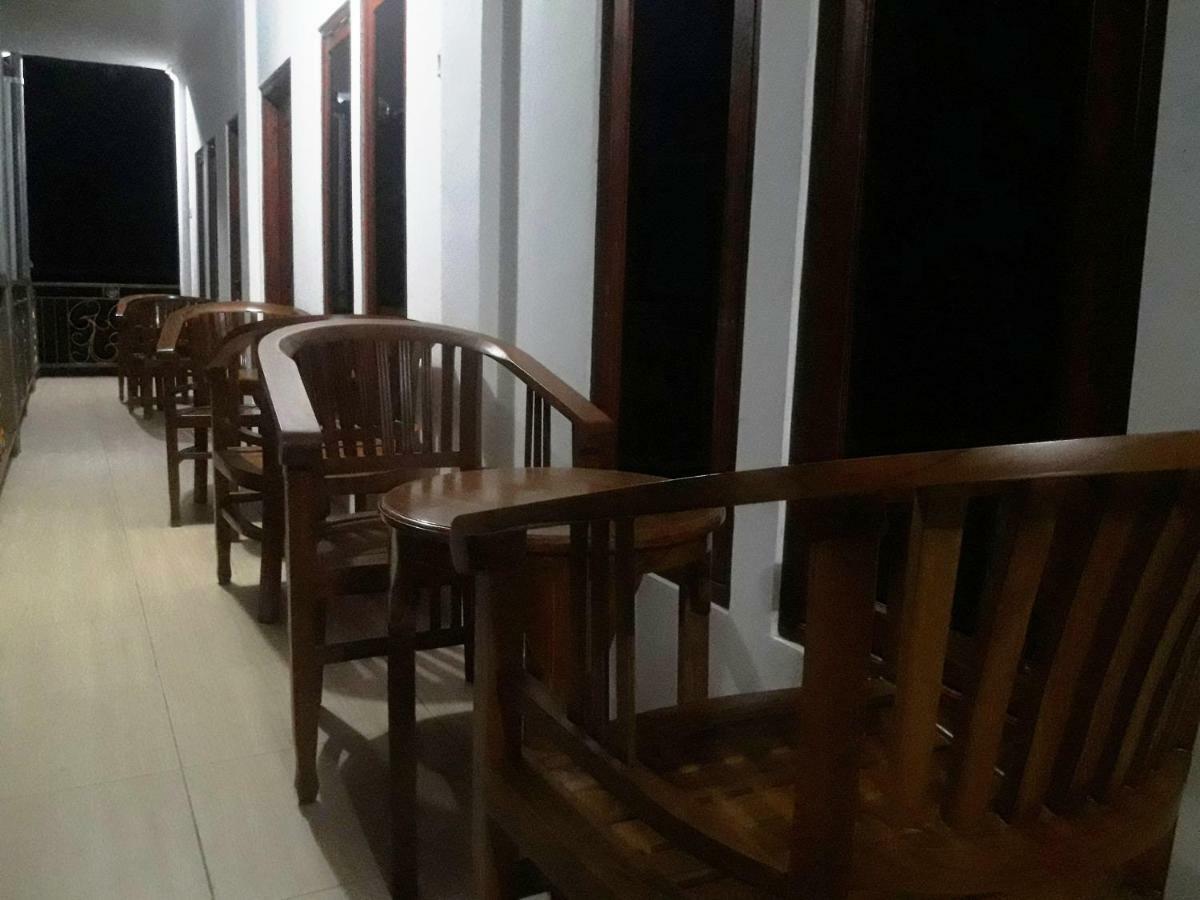 特兹住宿加早餐旅馆 纳闽巴霍 外观 照片